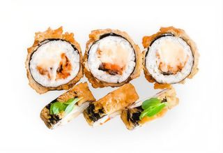 Гарячі роли з Унагі (220г)