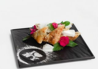 Штрудель з яблуками (250/50/30г)