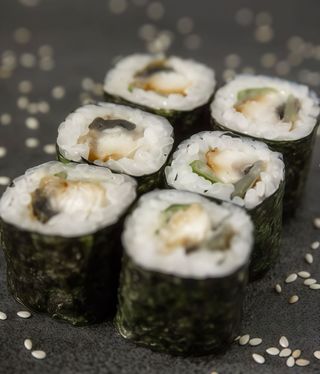 Макі вугор огірок (110г)