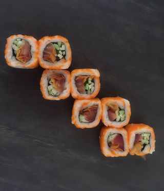 Каліфорнія сьомга кранч (220г)