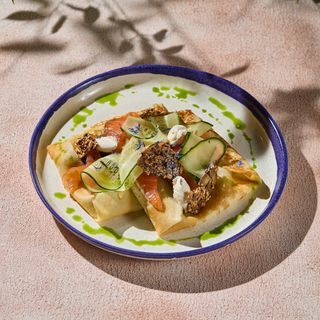 Млинці з лососем слабого посолу(300г)