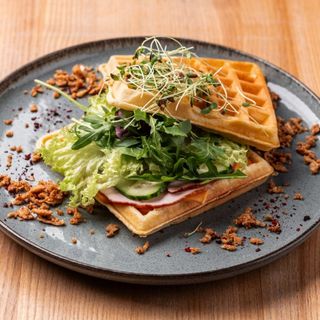 Вафлі Бельгійські з шинкою