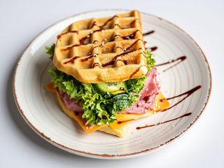 Вафлі Бельгійські з шинкою (310г)