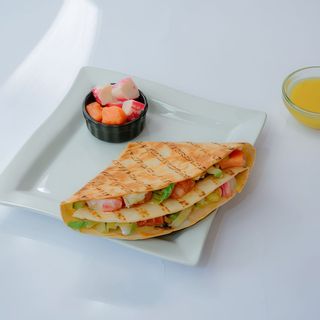 Тортилья з морепродуктами