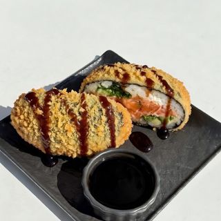 Суші бургер з лососем(390г)