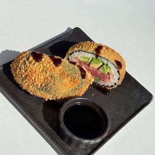 Суші бургер з тунцем(390г)