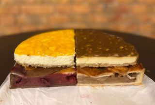 Сет десертних пирогів і чізкейків ((1220г)