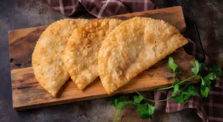 Чебуреки з мясом (1шт)