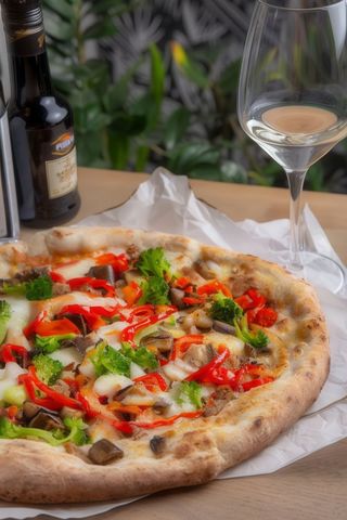 Овочева піца (500г)