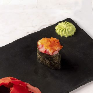 Гункан тунець (47г)