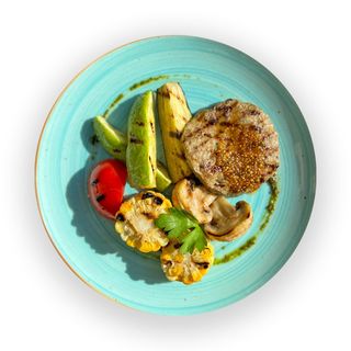 Біфштекс з овочами-гриль (260 г) та Салатик