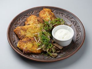 Драники с підсмажкою язику (150/50/50г)