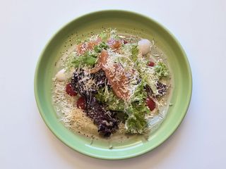 Салат Цезар з лососем (250г)