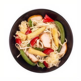 Удон з копченою куркою в солодкому чилі (300г)