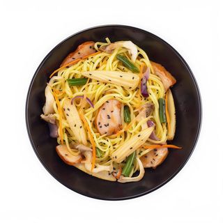 Рамен з копченою куркою теріякі (300г)