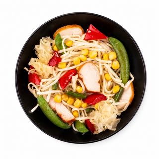 Удон з копченою куркою в солодкому чилі (300г)