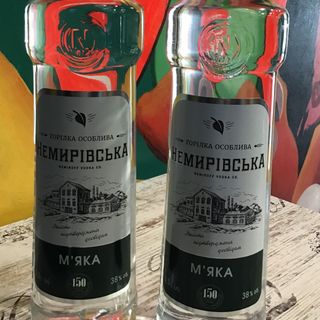 Горілка особлива «Немирів Мʼяка « 0,5 л