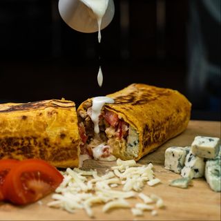 5 сирів на арабському лаваші