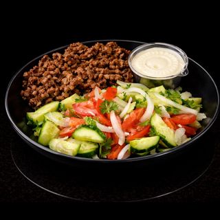 Шаурма на тарілці з яловичиною