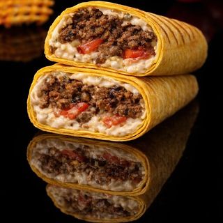 Шаурма  з яловичиною та сулугуні ( на звичайному лаваші)