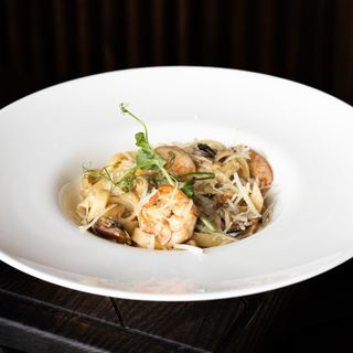 Паста з морепродуктами (378г)