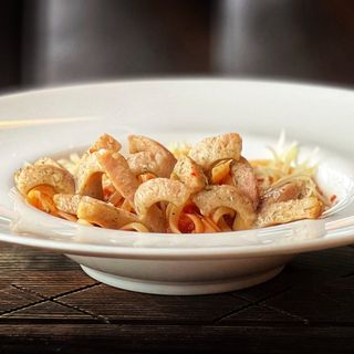 Локшина з ковбасками