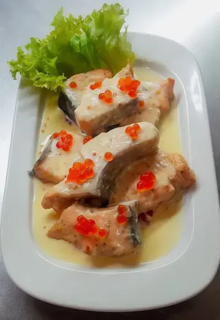 Лосось під соусом Дор Блю (100/50г)