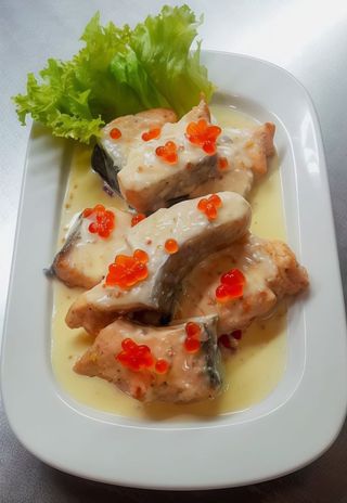 Лосось під соусом Дор Блю (100/50г)