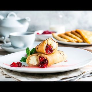 Млинчики з сиром та вишнею (135г)