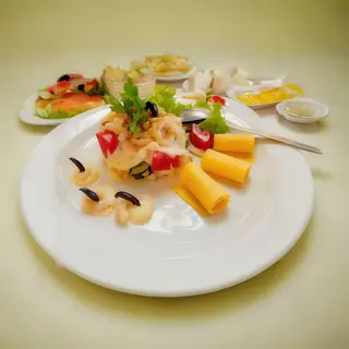 Салат Земля і море (270г)