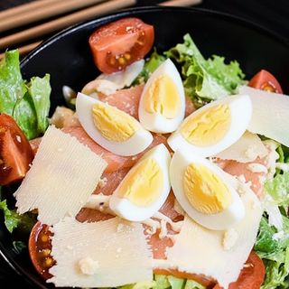 Салат Цезар з лососем (285г)