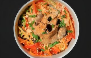 Салат з телятиною (300г)