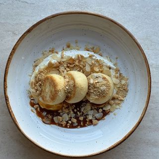 Сирники зі сметаною і карамеллю (270г)