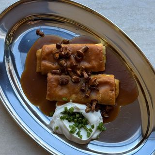 Млинці з яловичими щічками (160г)