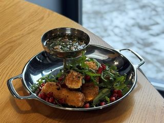 Халумі фрі з гранатовим соусом (260г)