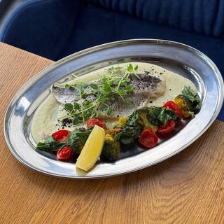 Філе дорадо з лимонним соусом (320г)