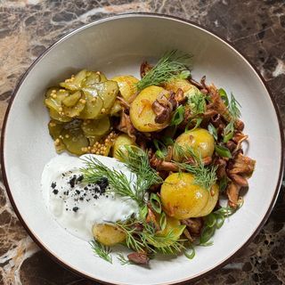 Картопля з лисичками(350г)