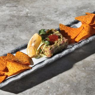 Салат Гуакамоле (110/30г)