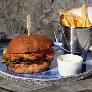 CHIKEN бургер (350/70/50г)