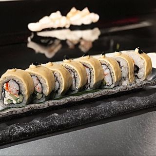 Рол Дракон королівський з креветкою (300г)