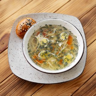 Бульйон курячий з яйцем (300г)