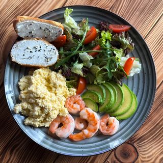 Скрембл з креветкою (320 г)