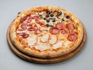 Піца 4 сезона (440 г)
