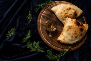 Кальцоне З лососем (340/20г)