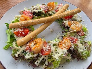 Салат Цезар з креветками