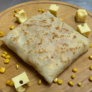 Млинець з сиром та грибами