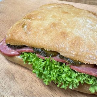 Чіабатта з баликом та салямі