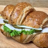 Круасан зерновий з куркою