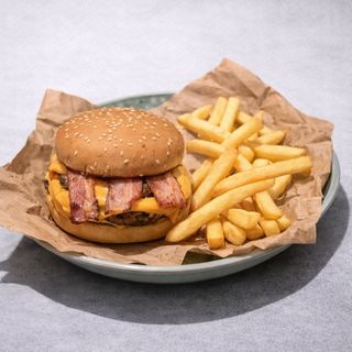 Міні Чизбургер з беконом та халапеньо (170/60г)