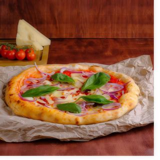 Піца з філе копченої курки та грибами Гранде (825г)